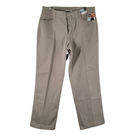 NWT Lee Relaxed Fit Khaki Pants Womens 14 Short 29" Inseam Comfort Waist Cotton - Picture 1 of 12